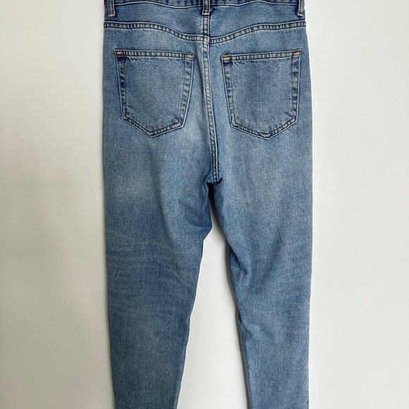 BDG Blue Mom Jeans size 26 - Picture 3 of 3